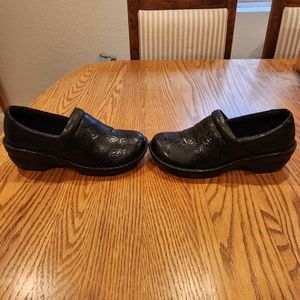 New Women's B.O.C Black Dress Shoes - Size 10 Medium